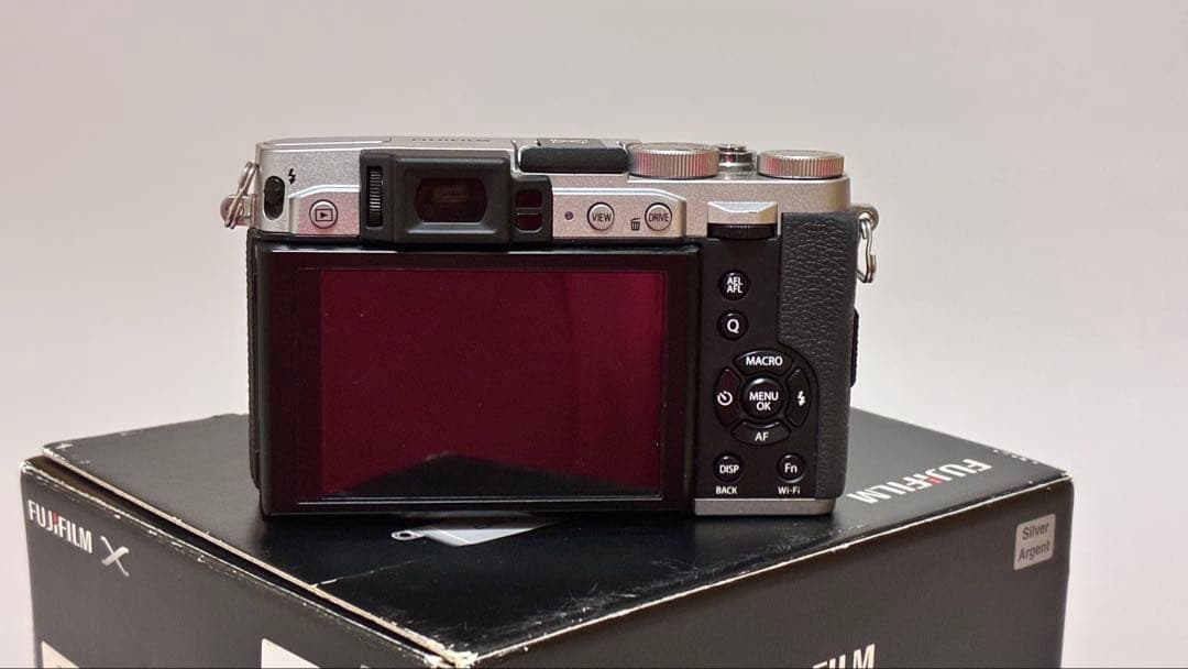 Fujifilm X30 コンパクトデジタルカメラ 本体