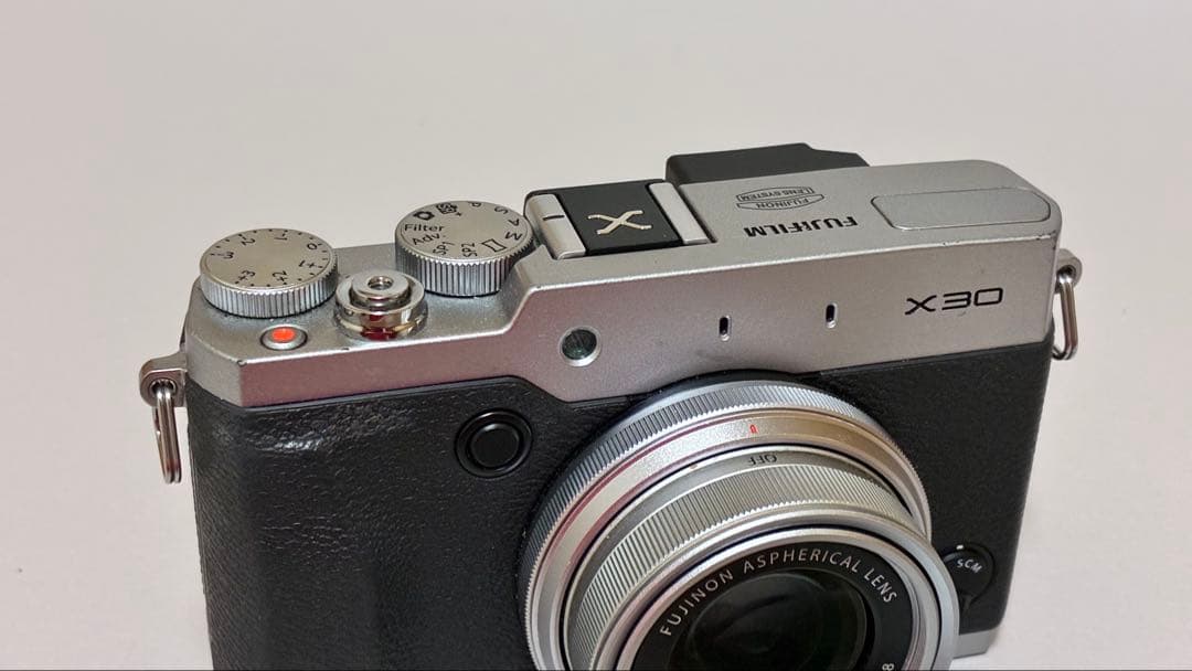 Fujifilm X30 コンパクトデジタルカメラ 本体