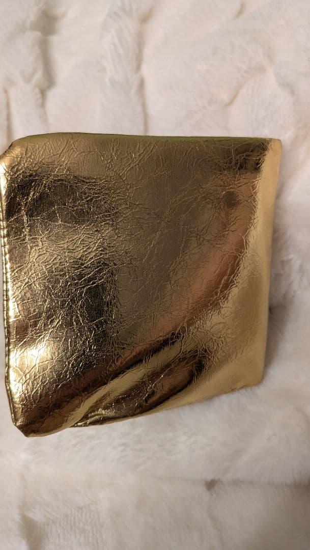 牛革　二つ折り財布　ゴールド　金運UP？？
