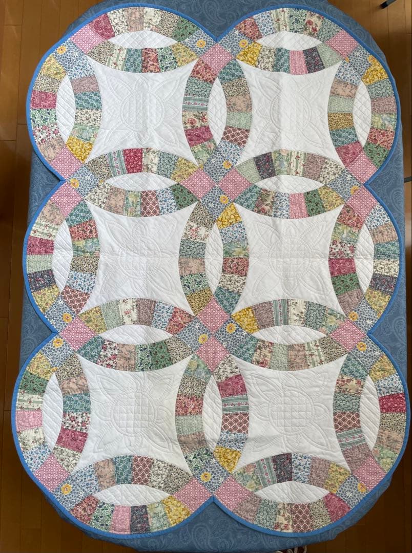 ハンドメイド　ダブルウェディングリングパターン キルト　約125×90
