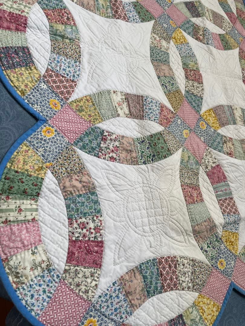 ハンドメイド　ダブルウェディングリングパターン キルト　約125×90