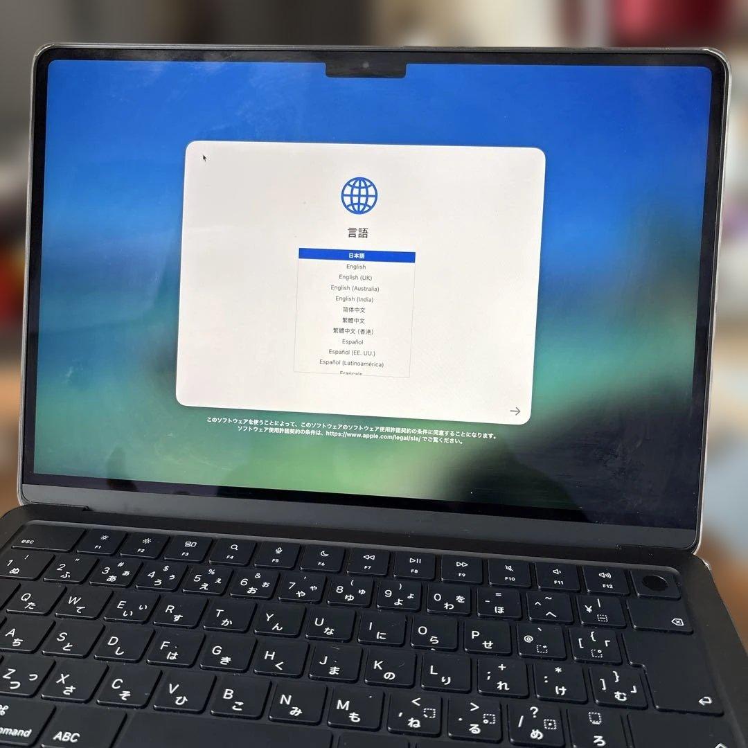 MacBook Air 16gb 512gb M4 チップ　13インチ