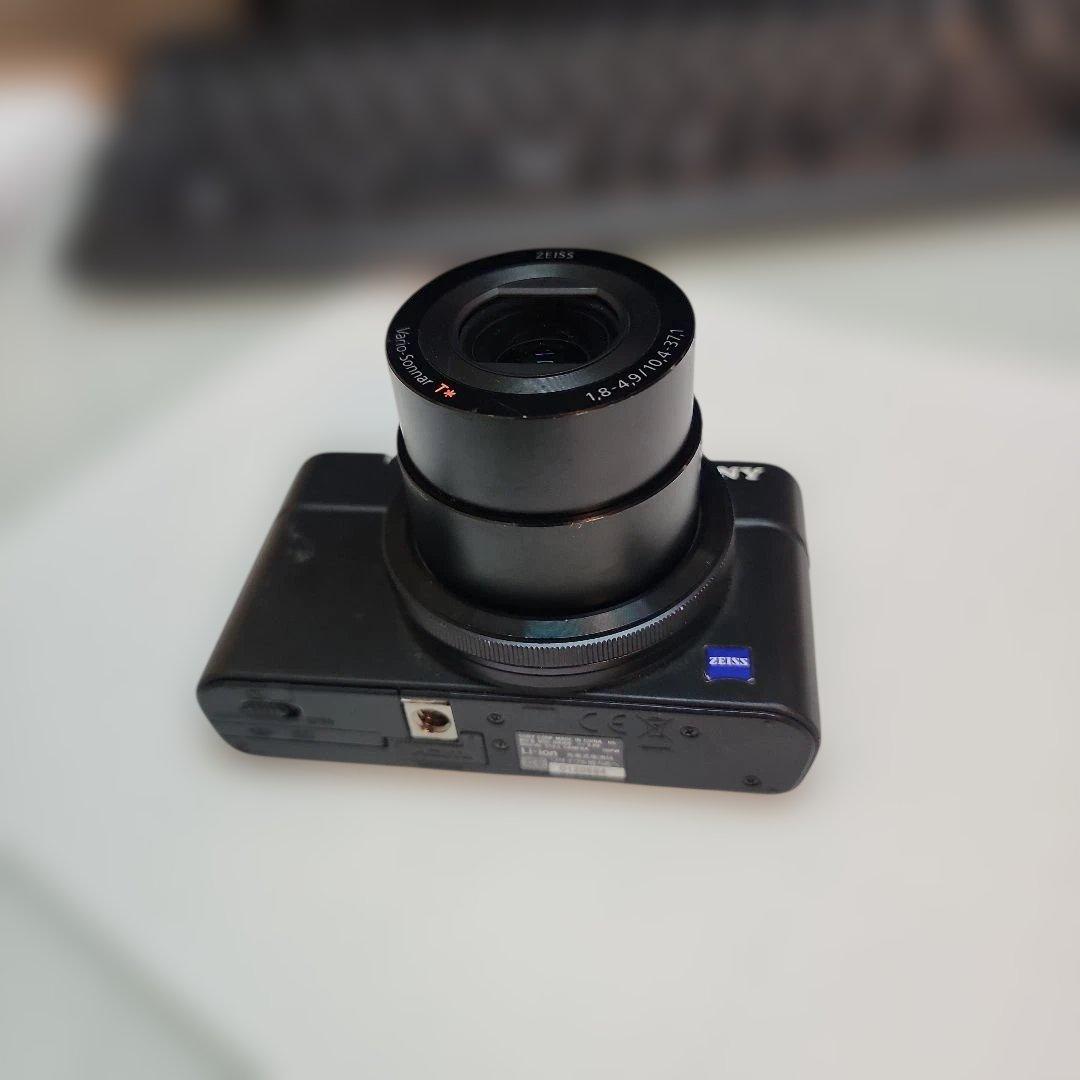 SONY コンパクトデジタルカメラ CyberShot DSC-RX100