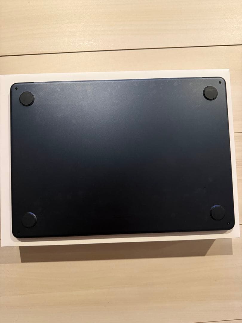 MacBook Air 13.6インチ M2チップ 8GB/512GB