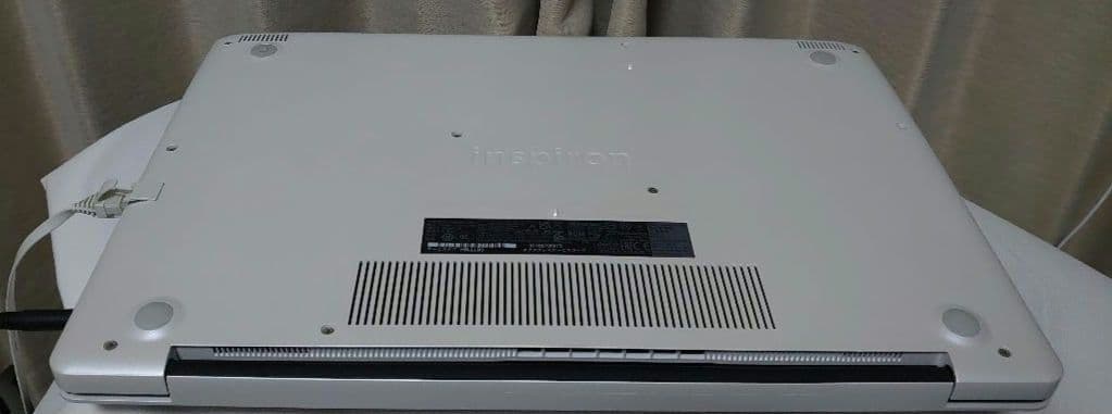 DELL ノートパソコン　Inspiron 3583 ホワイトパール