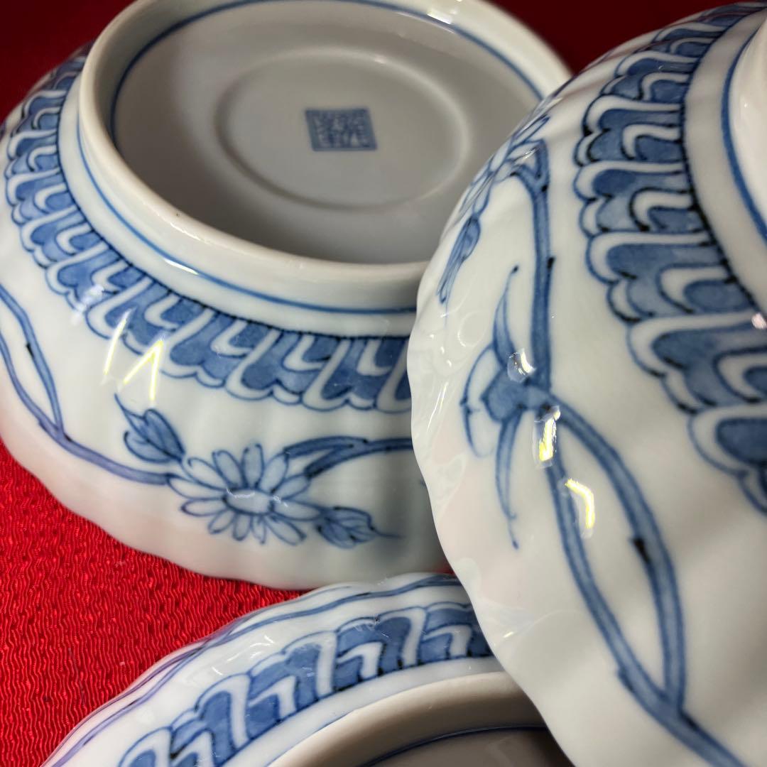 三洋陶器　龍峰窯　金彩古伊万里 祥瑞花丸紋中鉢揃　菊割中鉢