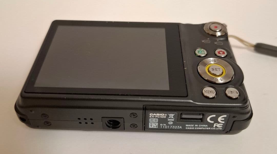 [美品] カシオ EXILIM High Speed EX-FC100コンテジ