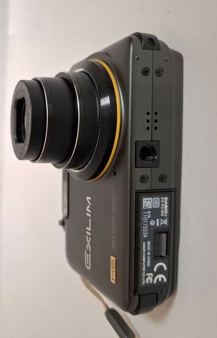 [美品] カシオ EXILIM High Speed EX-FC100コンテジ