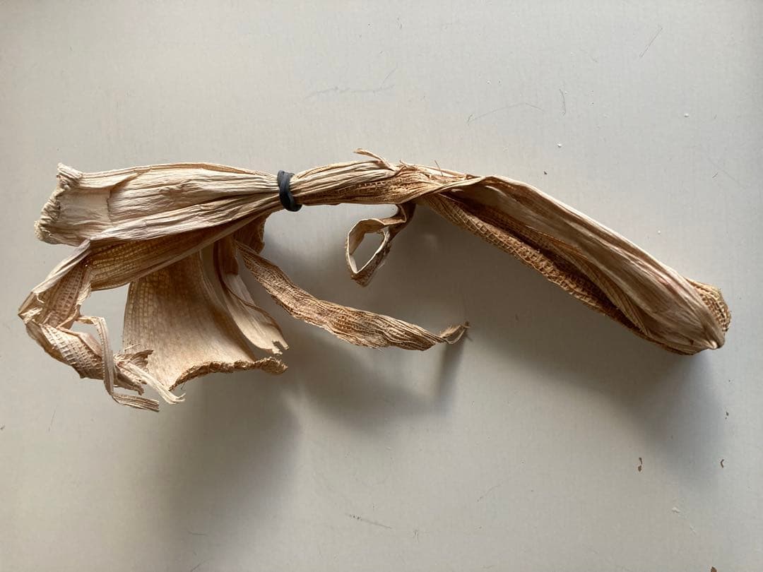 【うさぎ工房 多加江セレクト】アフリカ木彫像 × 琉球和紙原料植物｜祈りの対話