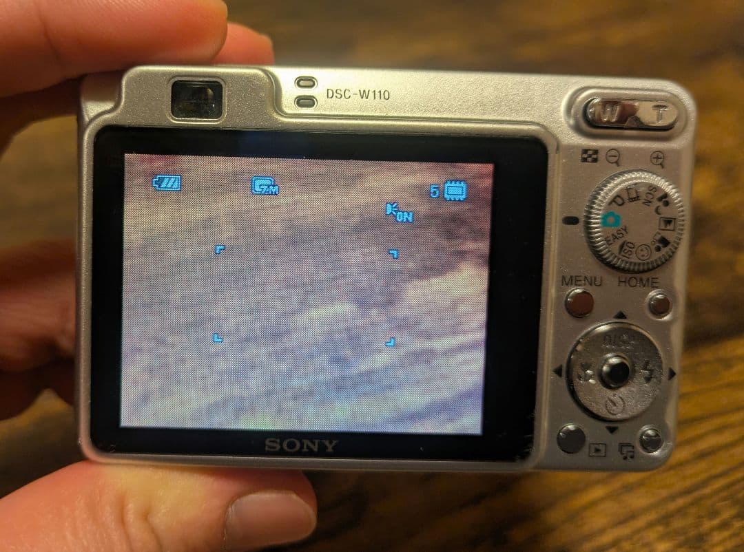 Sony Cyber-shot 7.2メガピクセル コンパクトデジタルカメラ