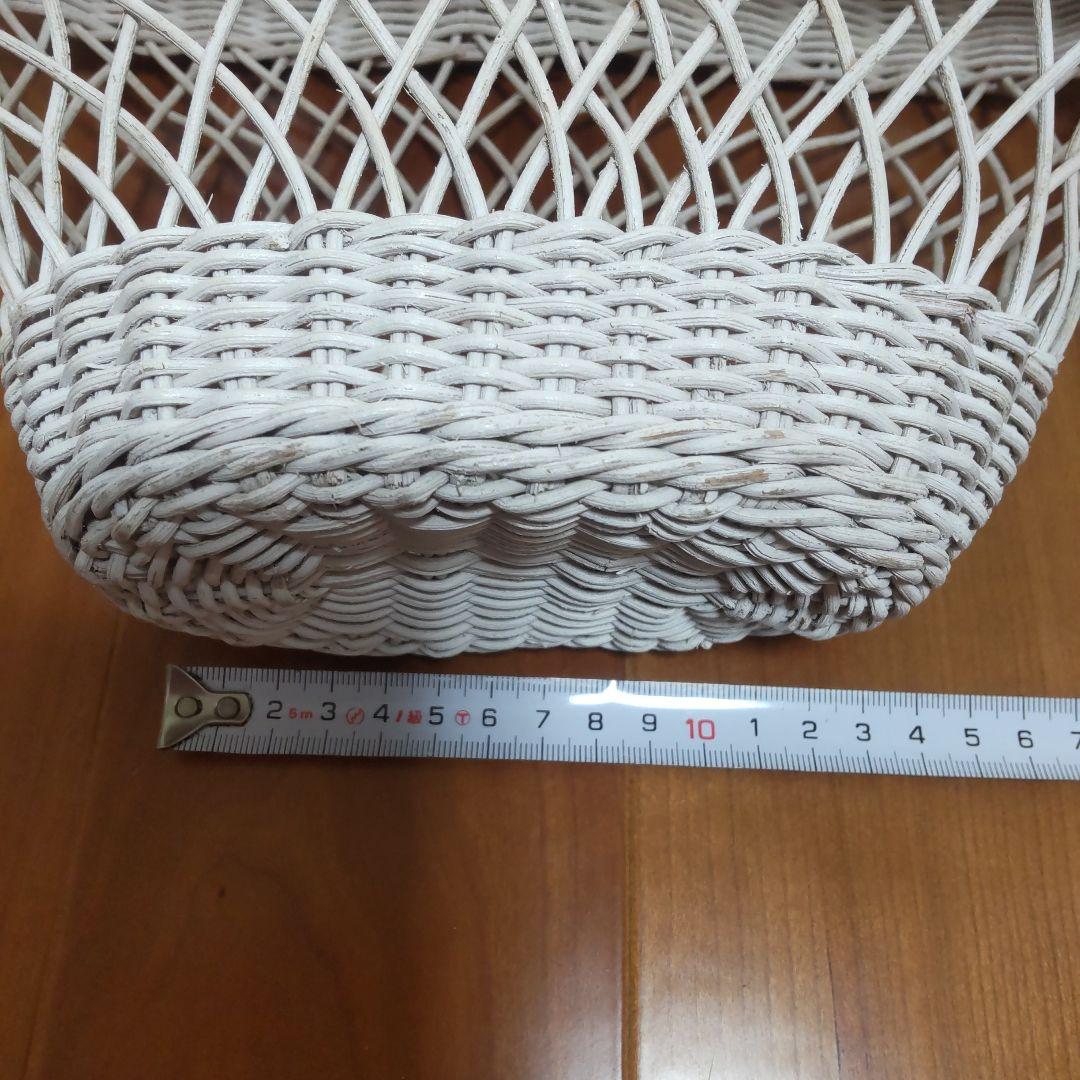 【16日迄価格】フランス　アンティーク　 籐製バスケット 　パニエ　蚤の市