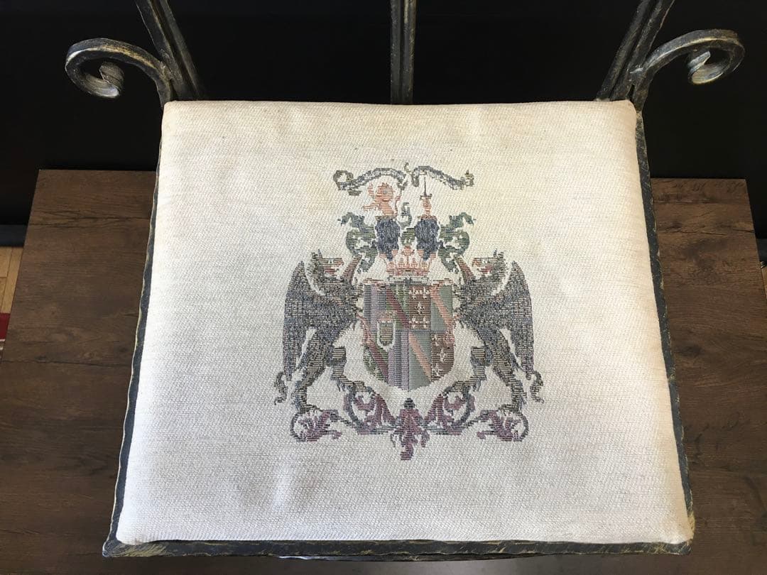 ヨーロッパ　アンティーク　アイロンチェアー