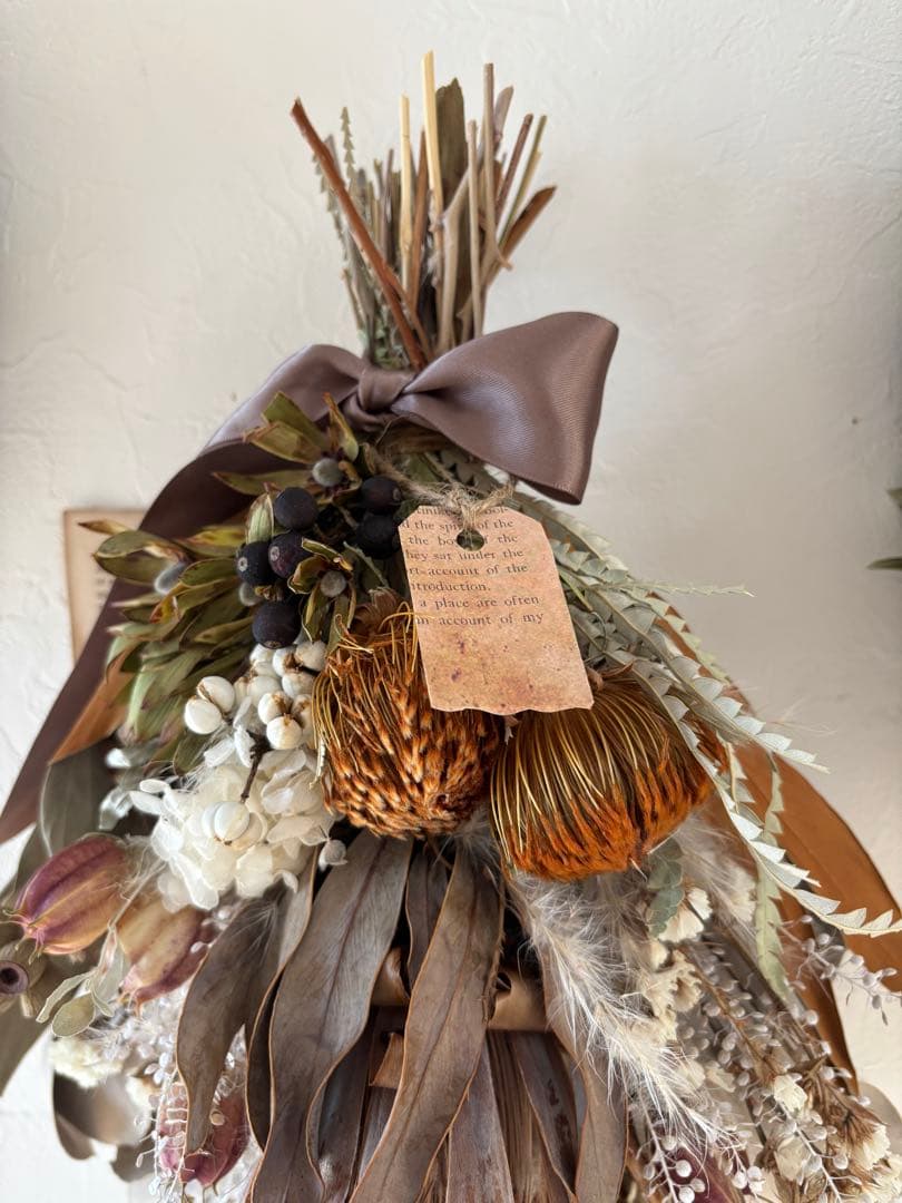 ドライフラワー　プロテア&ふわふわパンパスグラスの大人アンティークスワッグ♪