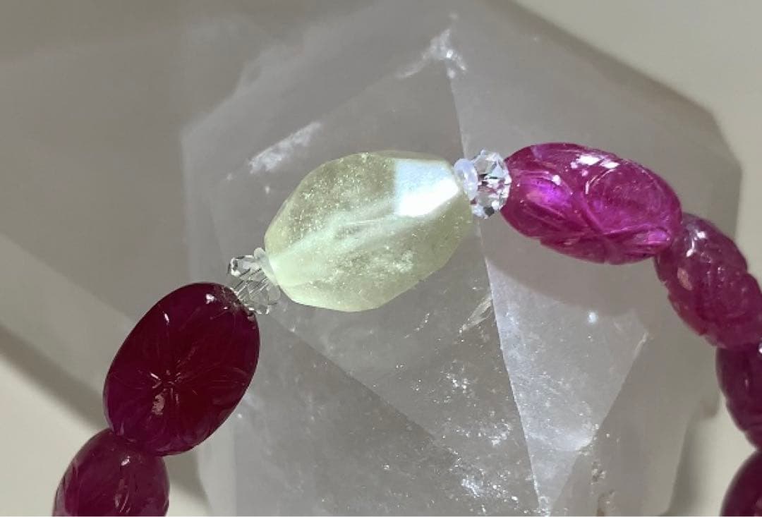 ⭐️宝石質⭐️ ルビー花彫物　リビアングラス　ブレスレット