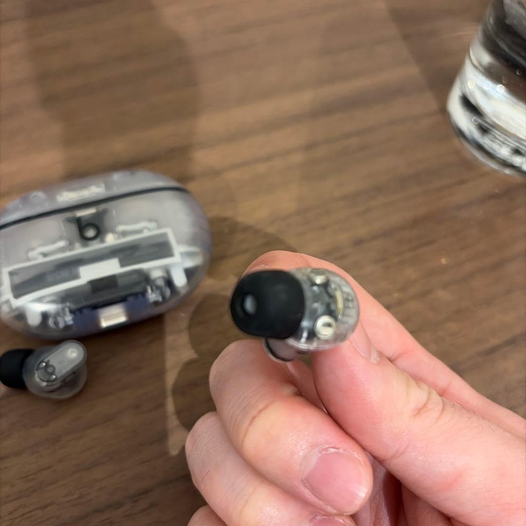 イヤホン beats studio buds +