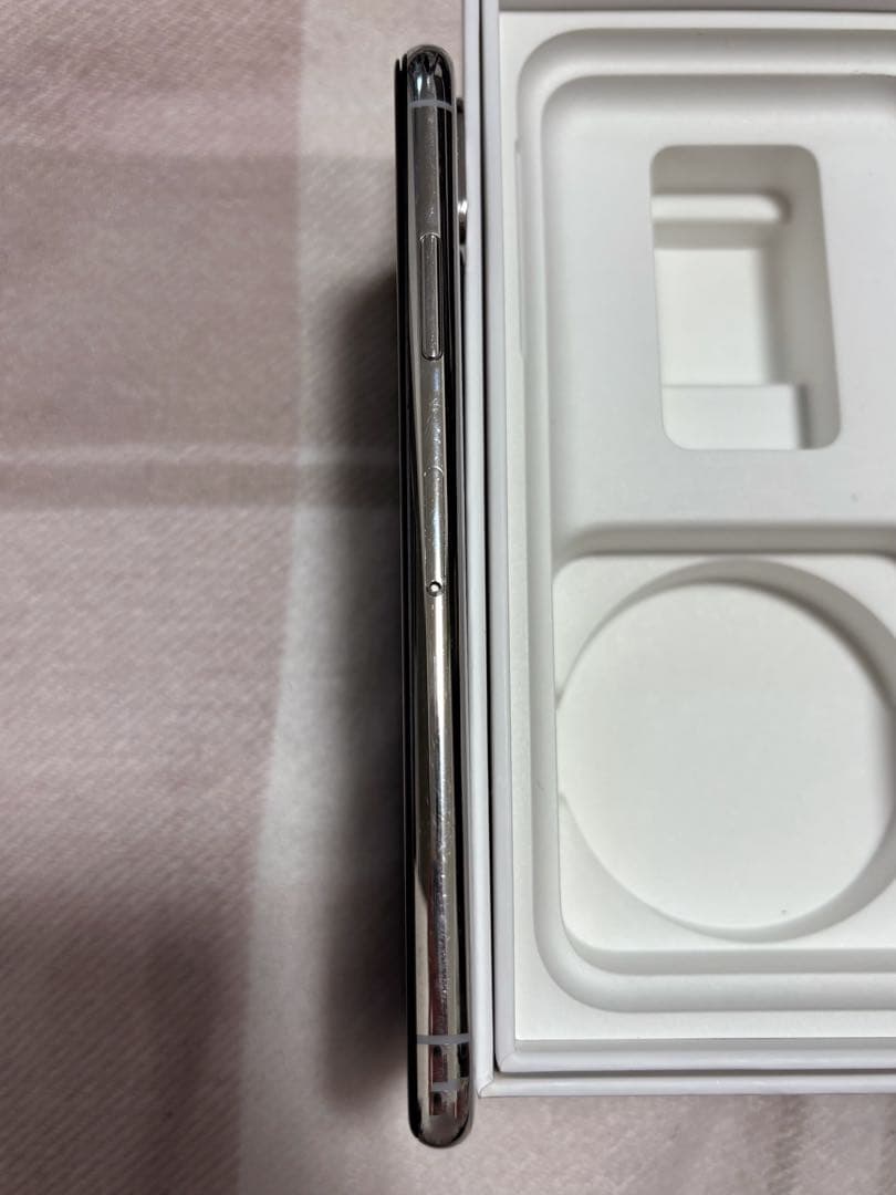 Apple iPhone X シルバー 本体 イヤホン付き