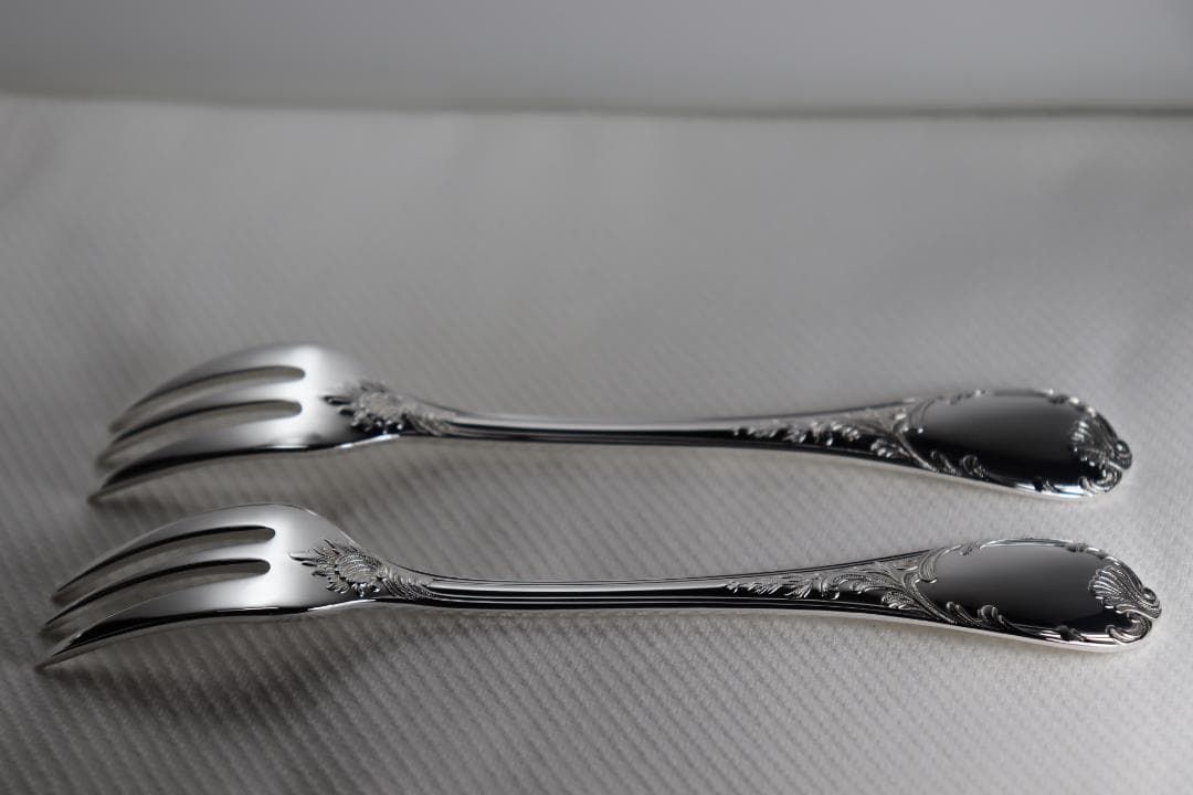 クリストフル■ケーキフォーク2本組■なかなか綺麗な個体です■大人気のマルリーです