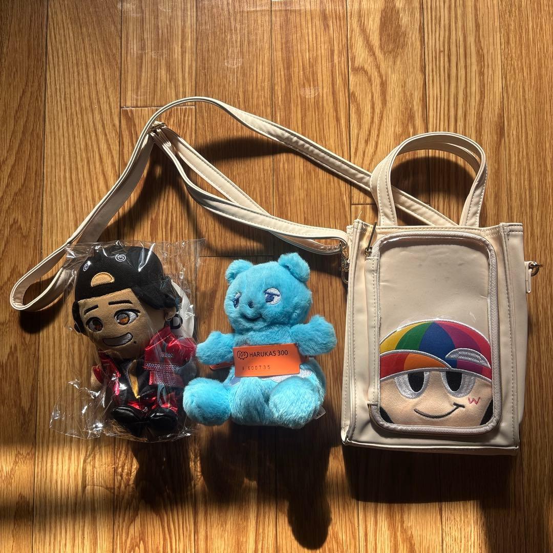 ジャニーズWEST WEST. グッズ まとめ売り Tシャツ カレンダー 雑誌