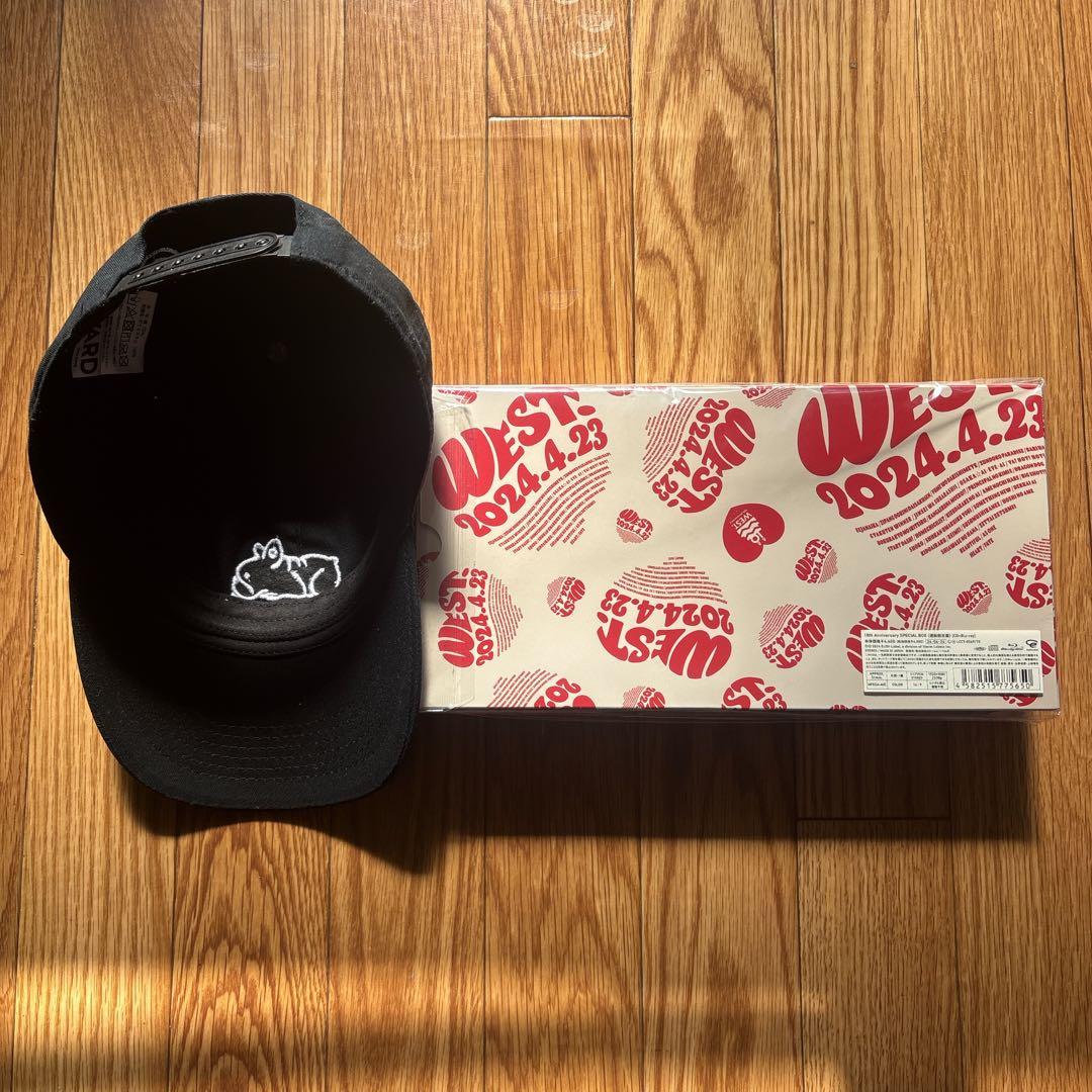 ジャニーズWEST WEST. グッズ まとめ売り Tシャツ カレンダー 雑誌