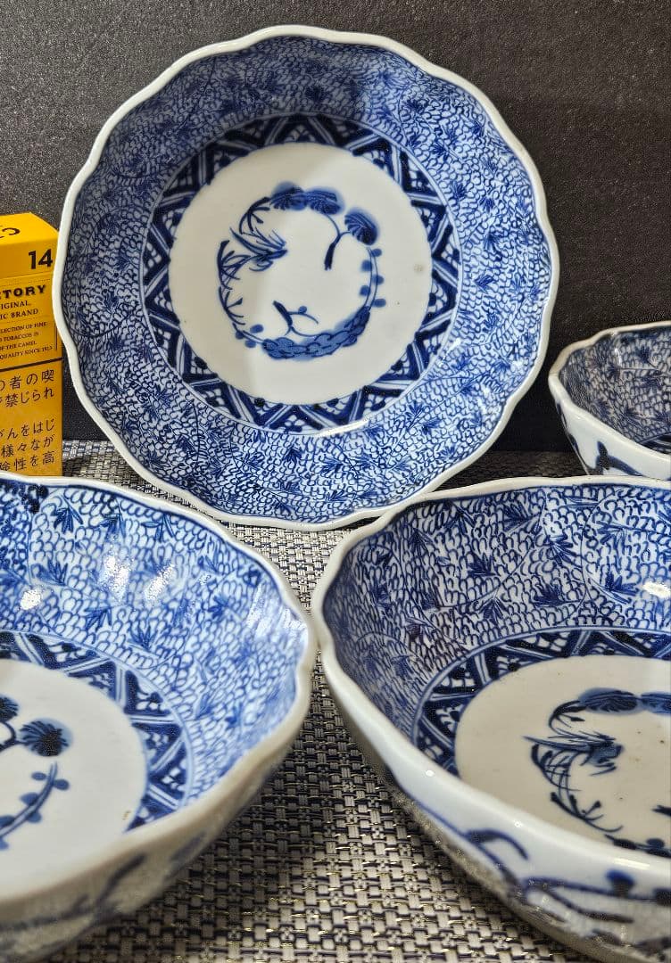 江戸時代末期　古伊万里　染付　手描き　みじん唐草文様　深皿　膾皿　なます皿　5客