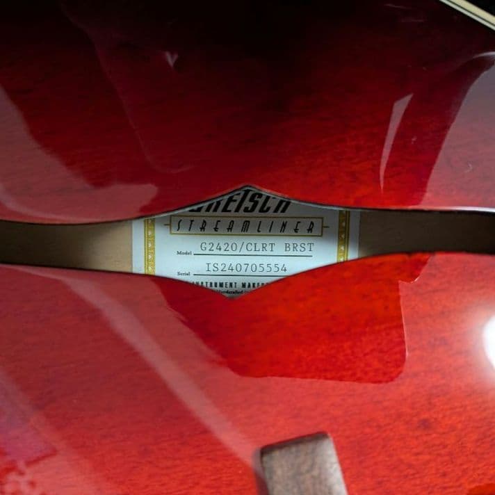 グレッチ ストリームライナー G2420 クラレットバースト（ハードケース付き）