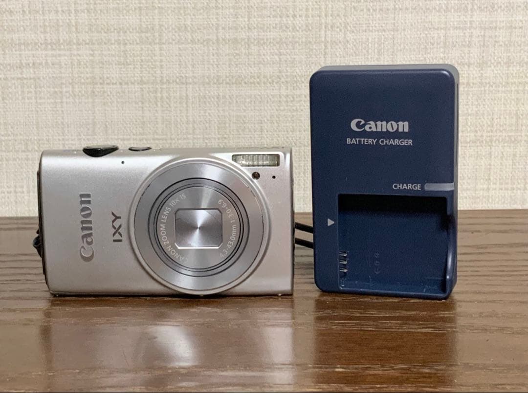 良品　Canon IXY 620F コンパクトデジタルカメラ 充電器付