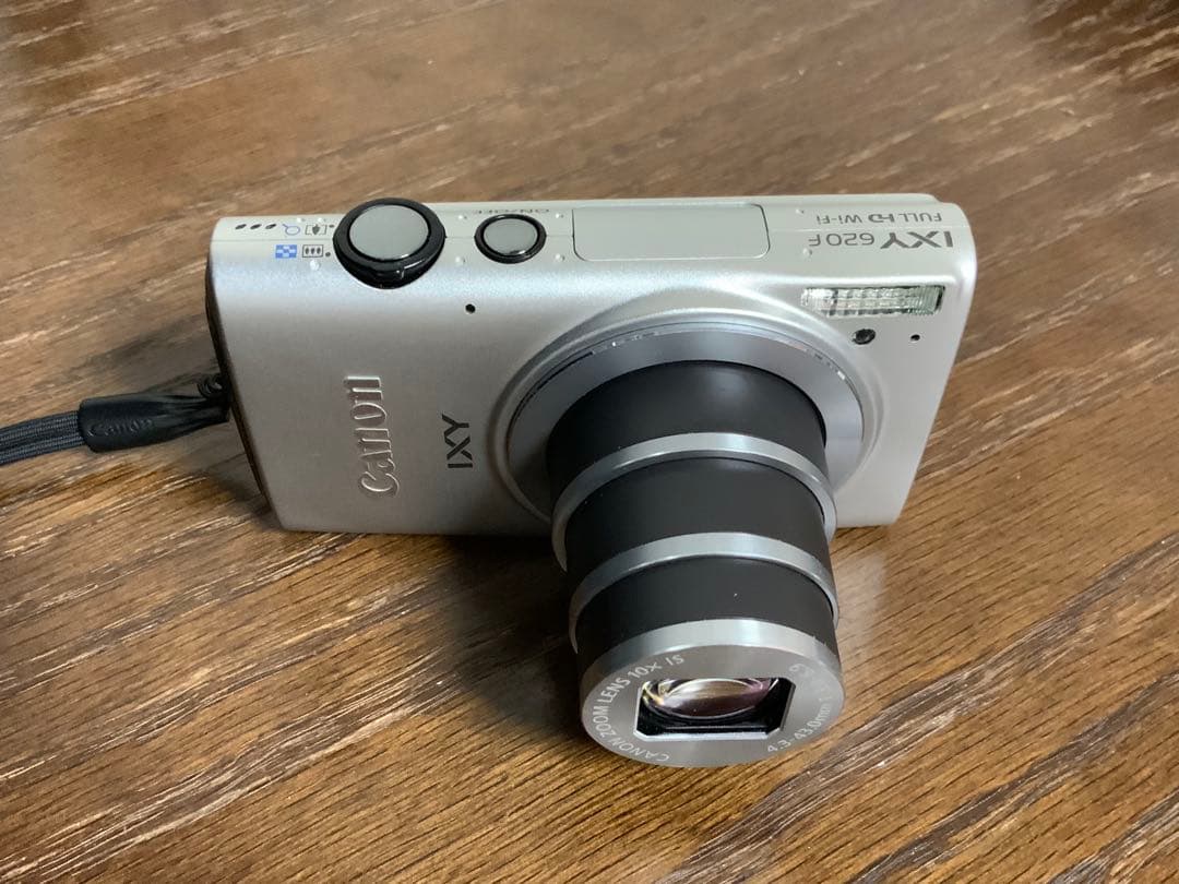 良品　Canon IXY 620F コンパクトデジタルカメラ 充電器付