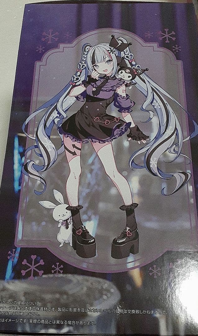 アニメキャラクターグッズまとめ売り缶バッジ＆美少女フィギュア等希少1000点以上