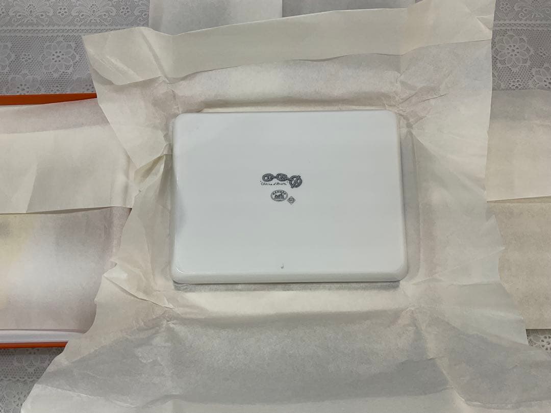 HERMES チェーンモチーフ皿