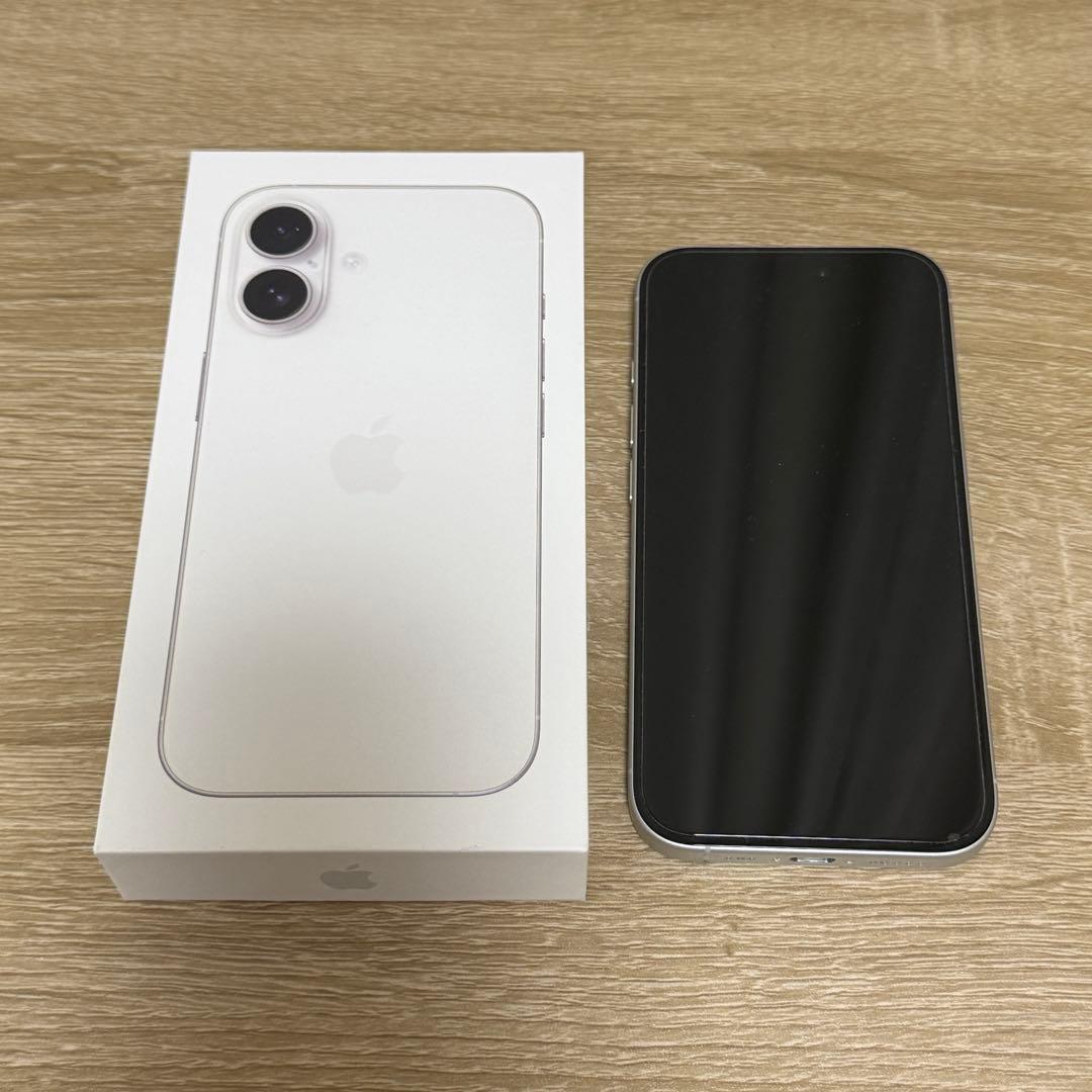 【使用期間４か月！】iPhone16 128GB ホワイト