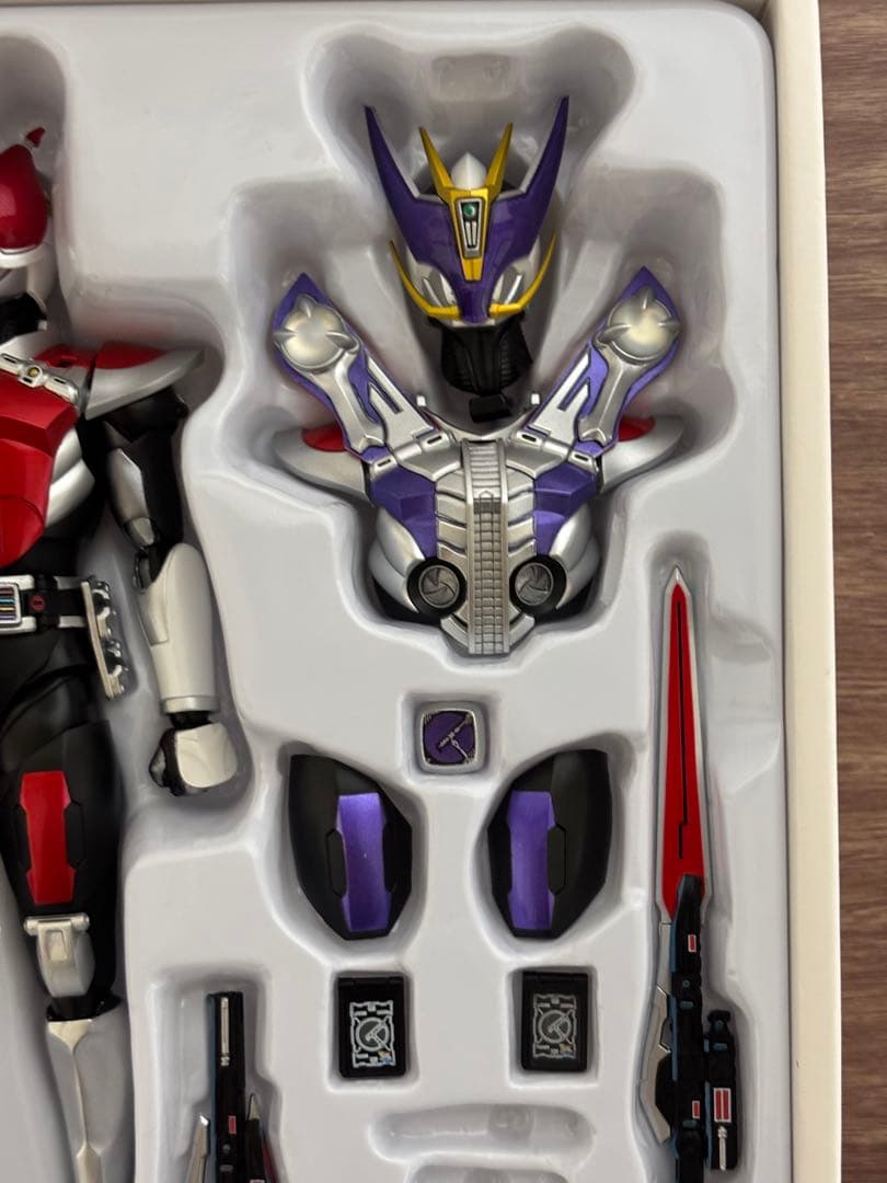 S.H.Figuarts真骨頂製法　仮面ライダー電王ソードフォーム／ガンフォーム