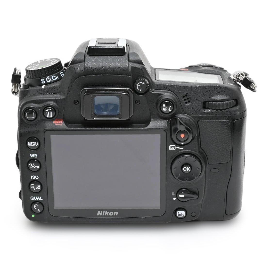 【良品・レンズフード付き】 Nikon D7000 18-105VR キット