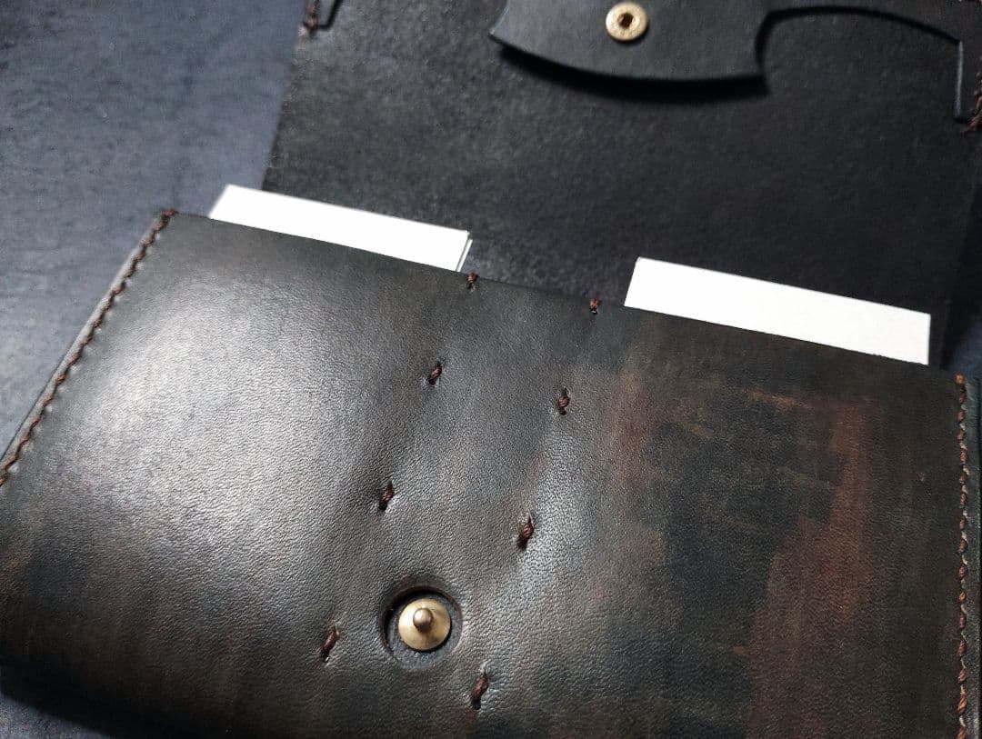 【一点物】コンパクト長財布　 牛革 ハンドメイド 手縫い 手染め