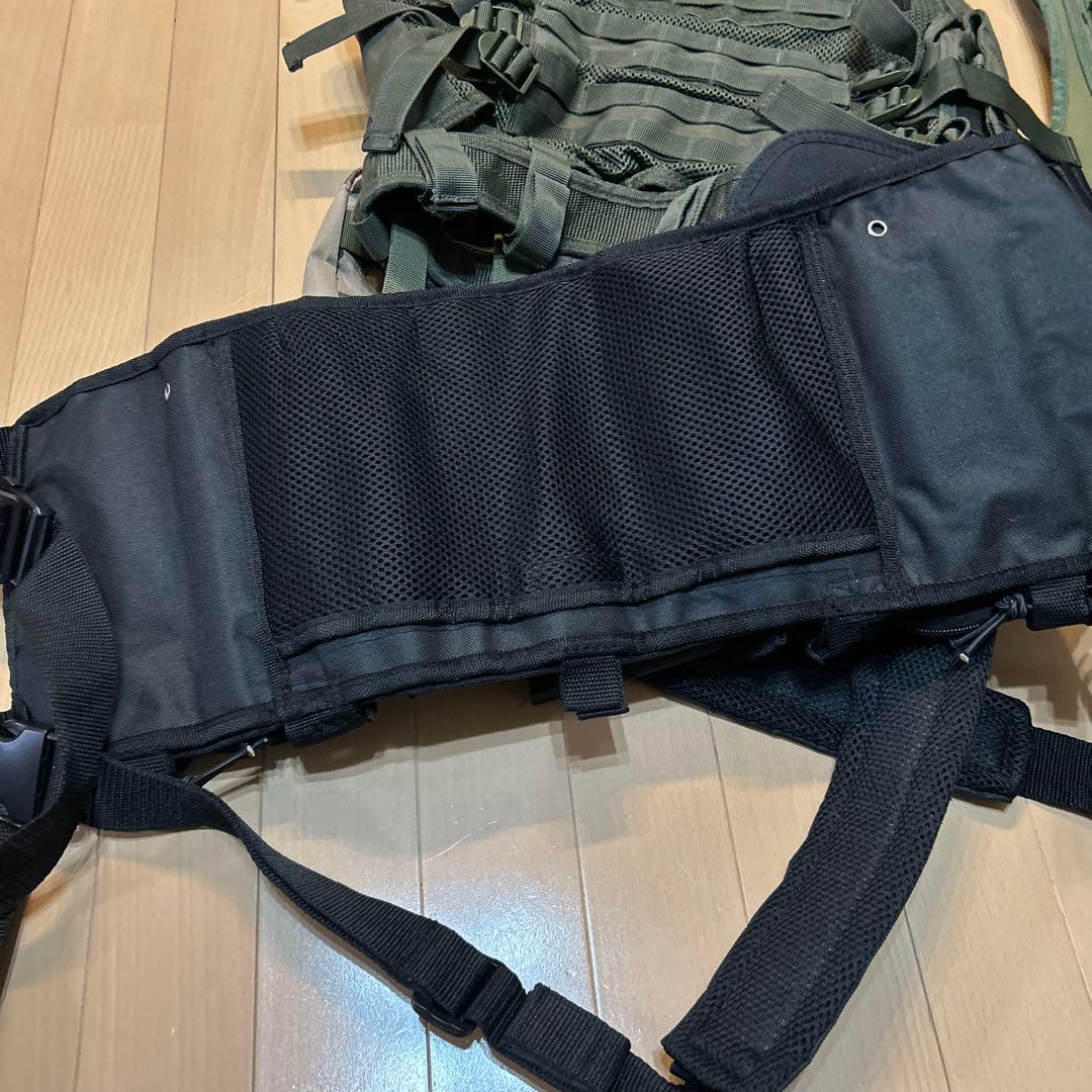 タクティカルベスト　ミリタリーベストセット（ブラック・グリーン・迷彩）