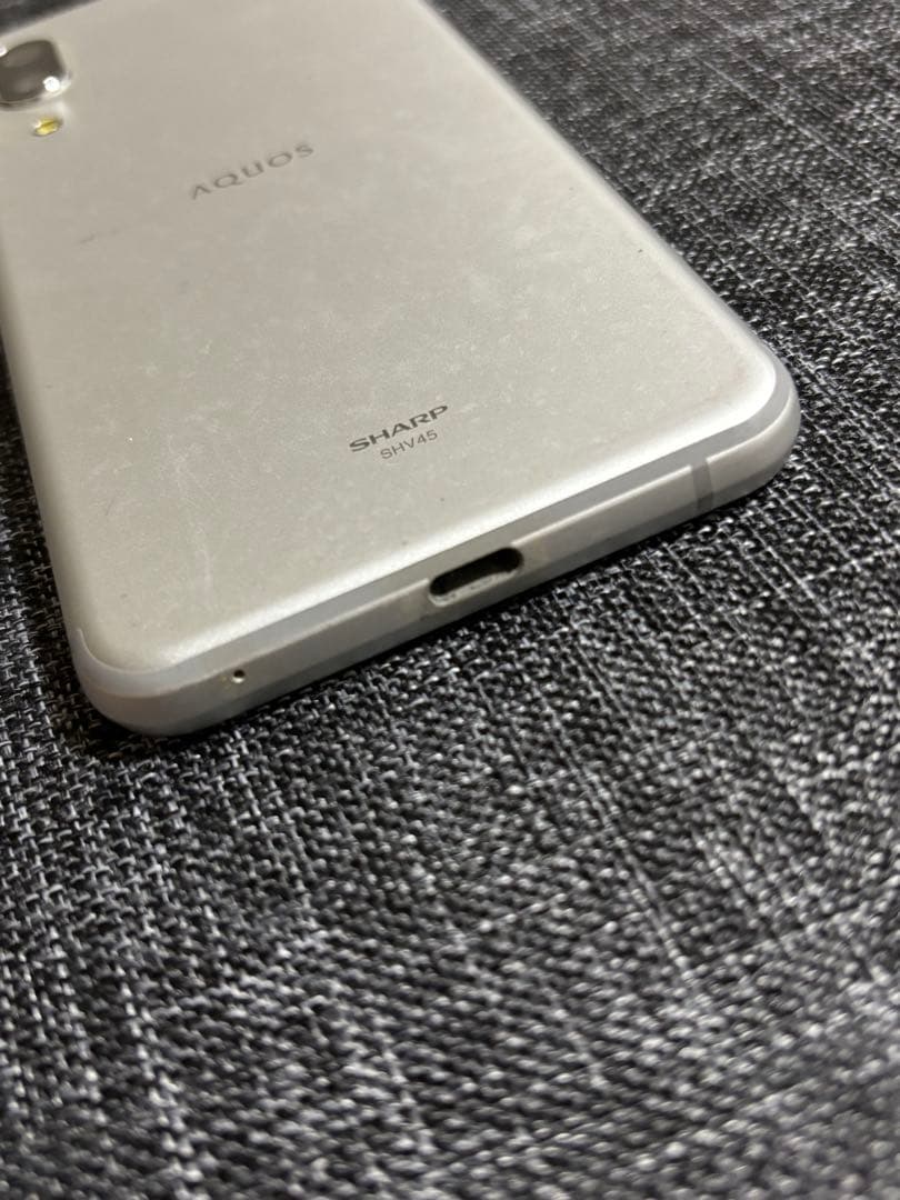 カミズ様 BASIO4 AQUOS