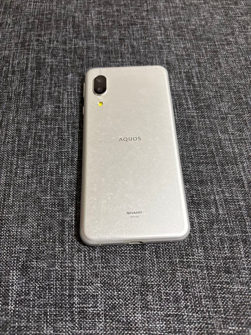 カミズ様 BASIO4 AQUOS