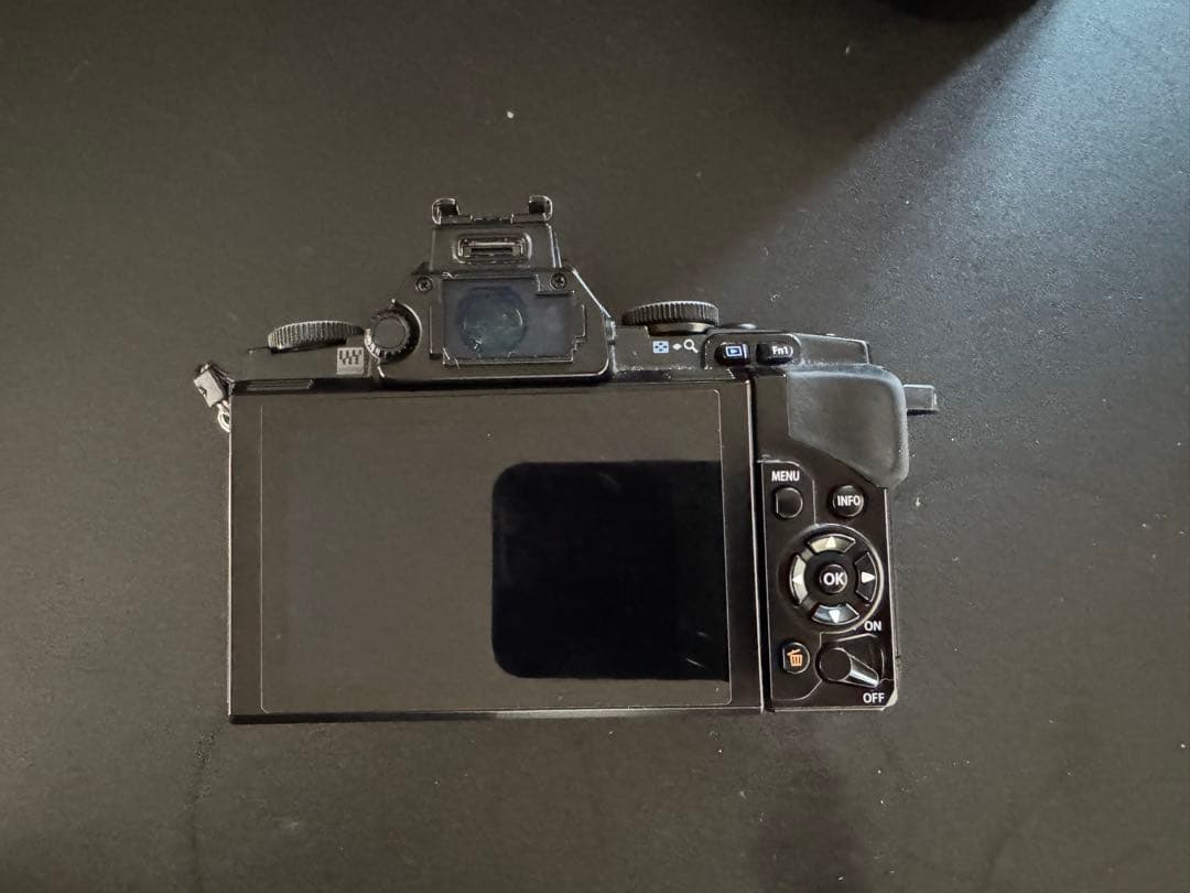 OLYMPUS om-d e-m5 ダブルズームキット