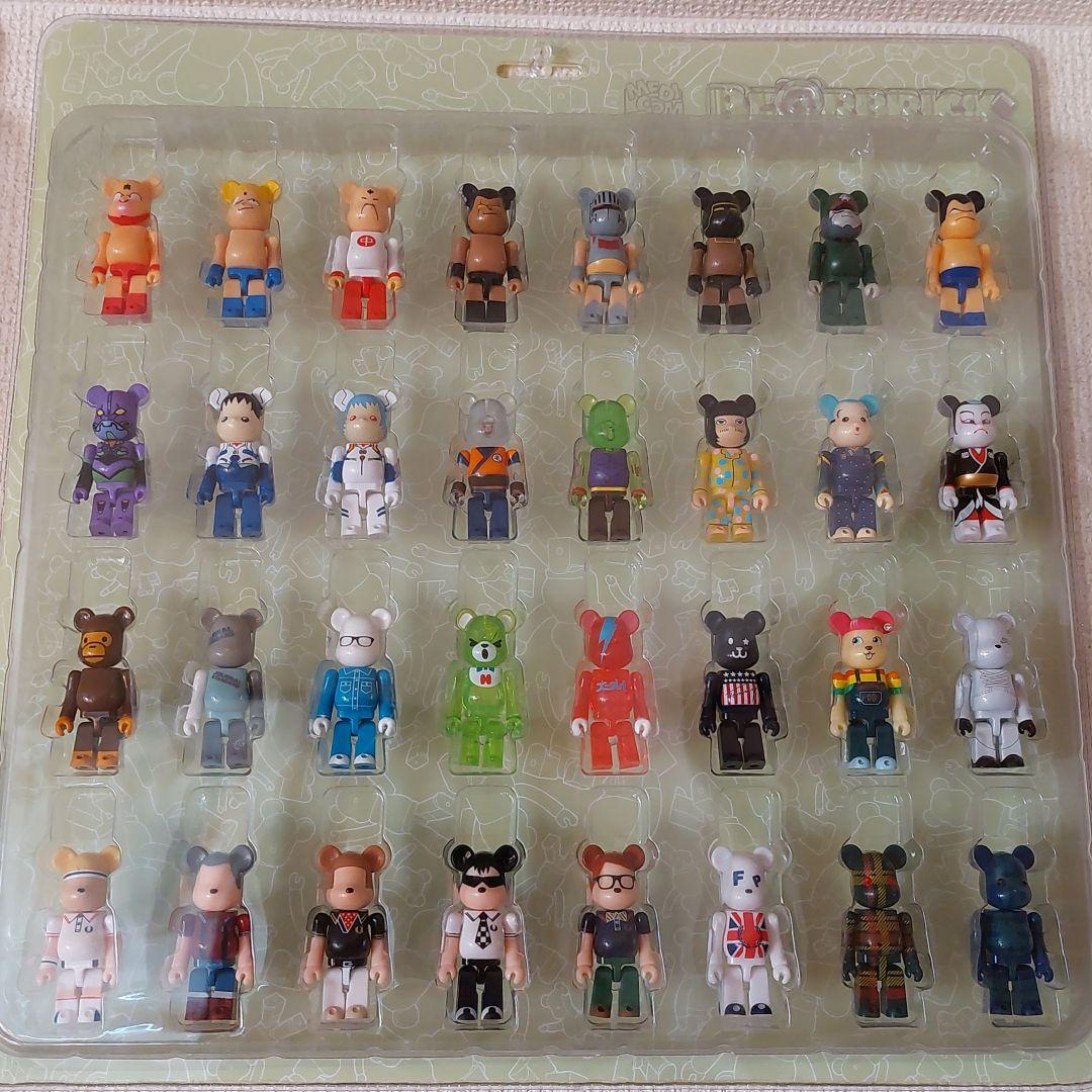 ベアブリック　70%　128体