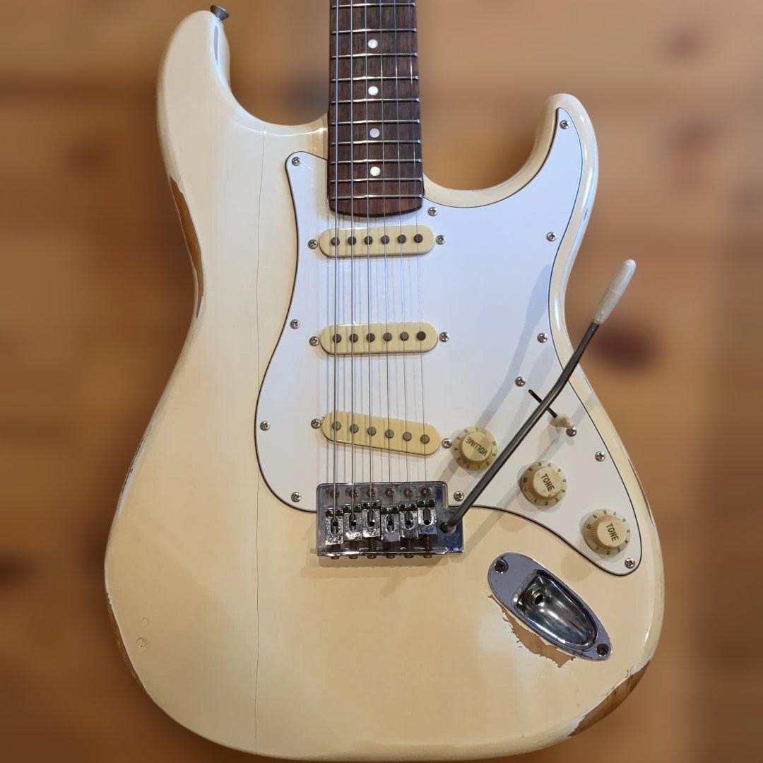 ストラト　レリック加工　 アイボリー　エレキギター