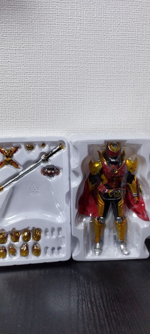 O*r様 S.H.Figuarts 真骨彫製法　仮面ライダーキバエンペラーフォー