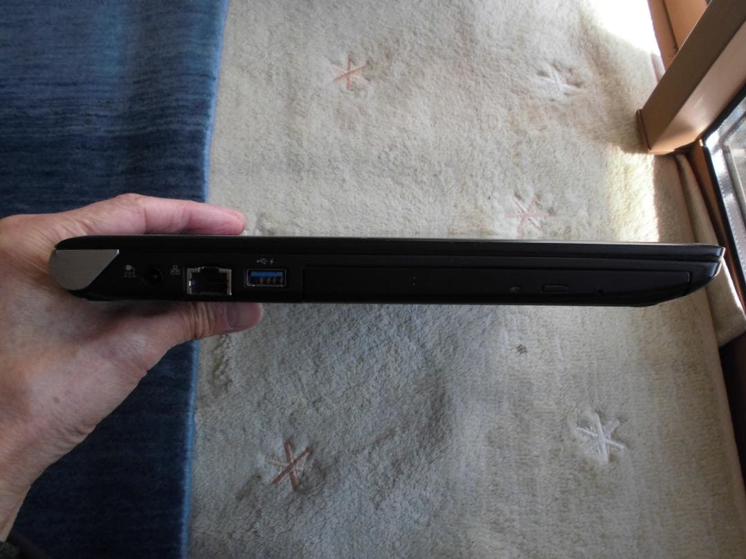 東芝 13.3\" dynabook R73/A i3-6100u 8GB