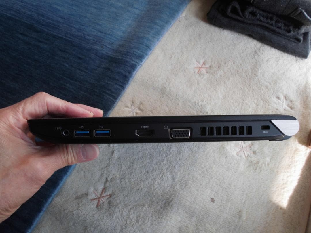 東芝 13.3\" dynabook R73/A i3-6100u 8GB