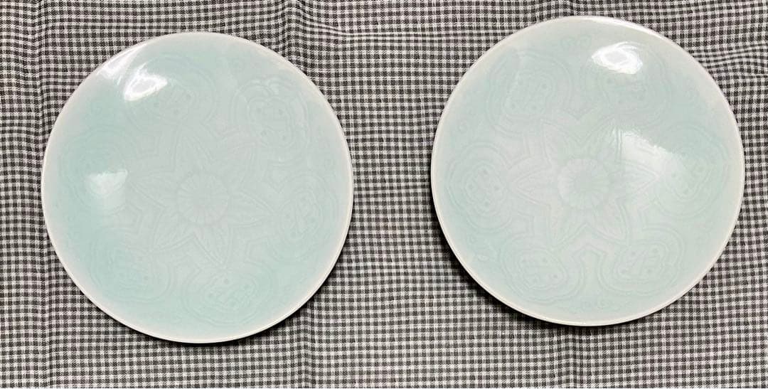 美濃焼　快山窯　青白磁古代菊銘々皿　5枚セット