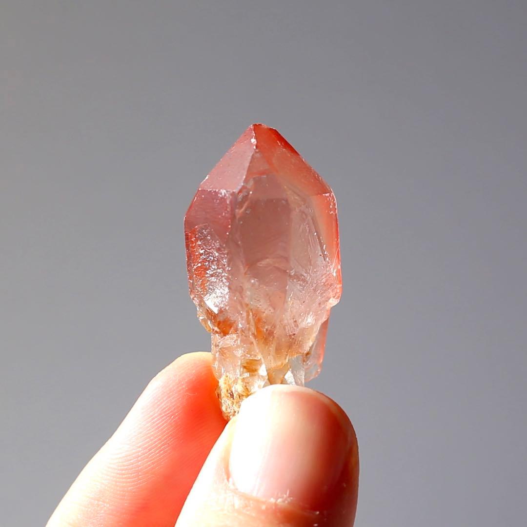 ディープピンクレムリアンシード 天然石 水晶 鉱物 一点物 クォーツ クリスタル