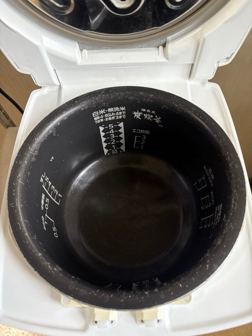 三菱 IH炊飯器 5.5合 炭炊釜 NJ-VE106-W 2016年製