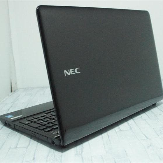NEC ノートパソコン本体 Core i7/ブルーレイ/Windows10搭載
