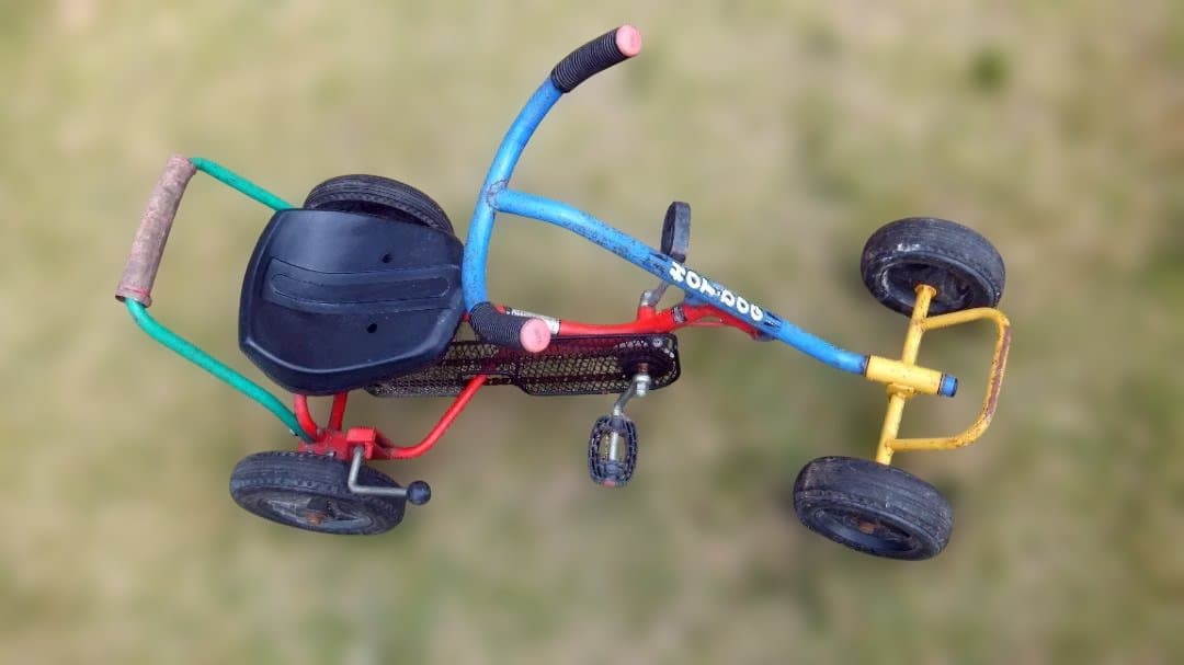 ペダル ゴーカート　ペダルカー ※発送は、出来ません※