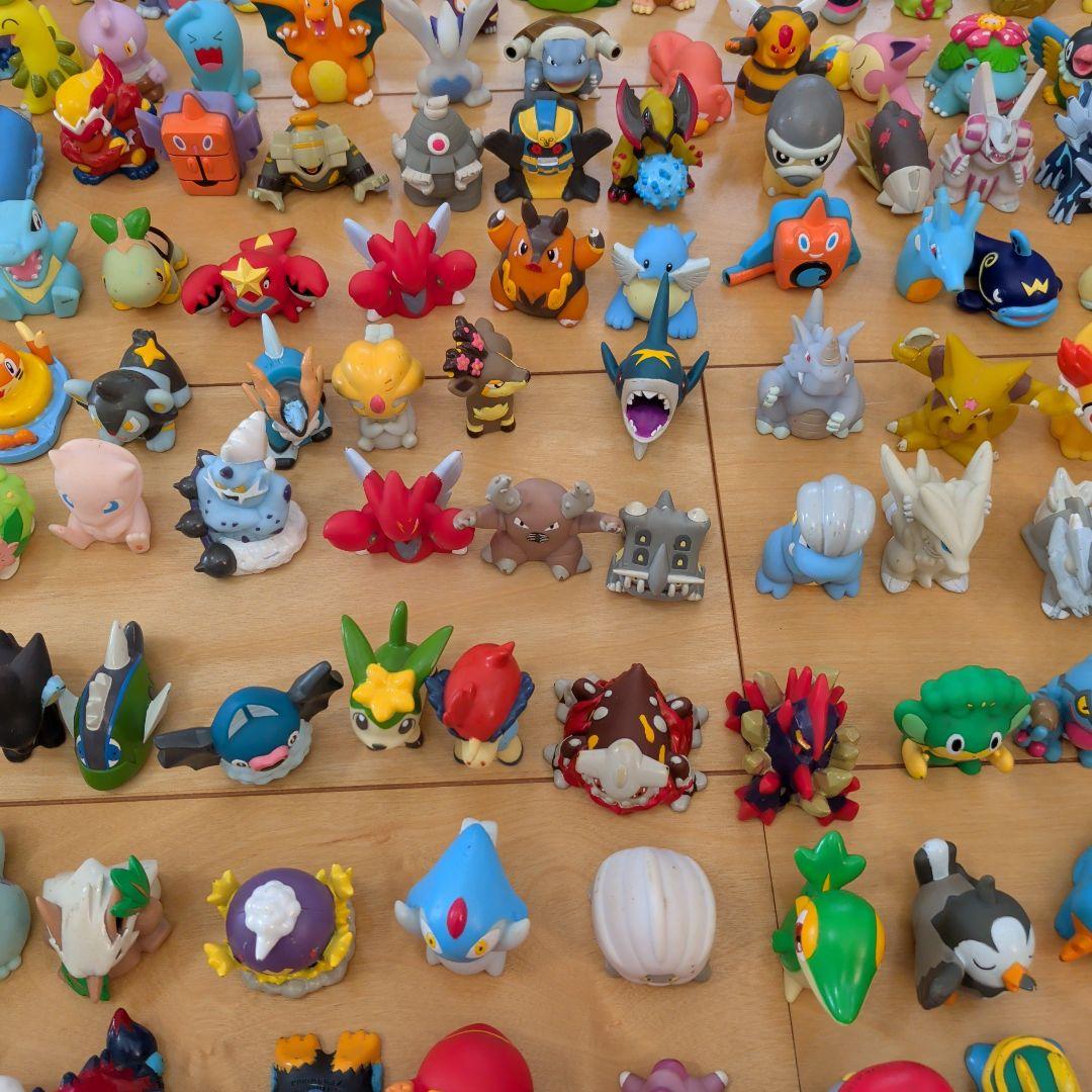 川本ジ　任天堂 ポケモン キッズ 指人形 350個 以上 まとめ売り