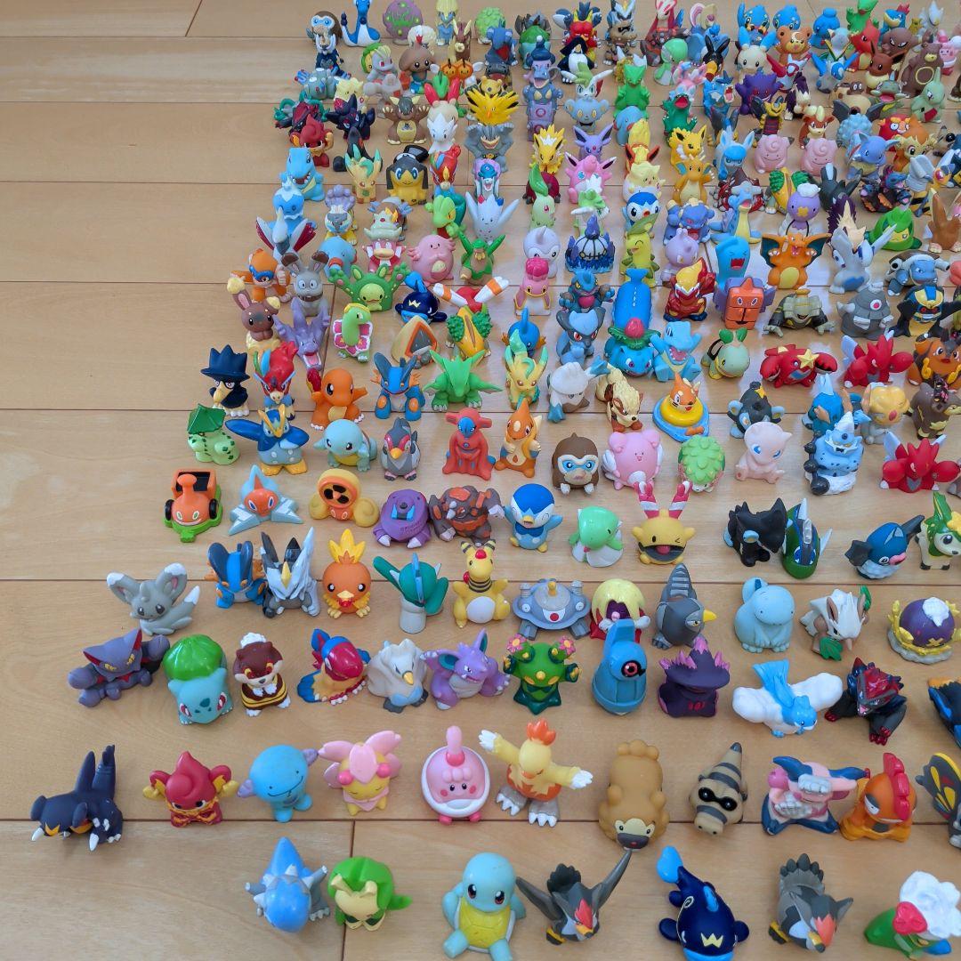 川本ジ　任天堂 ポケモン キッズ 指人形 350個 以上 まとめ売り