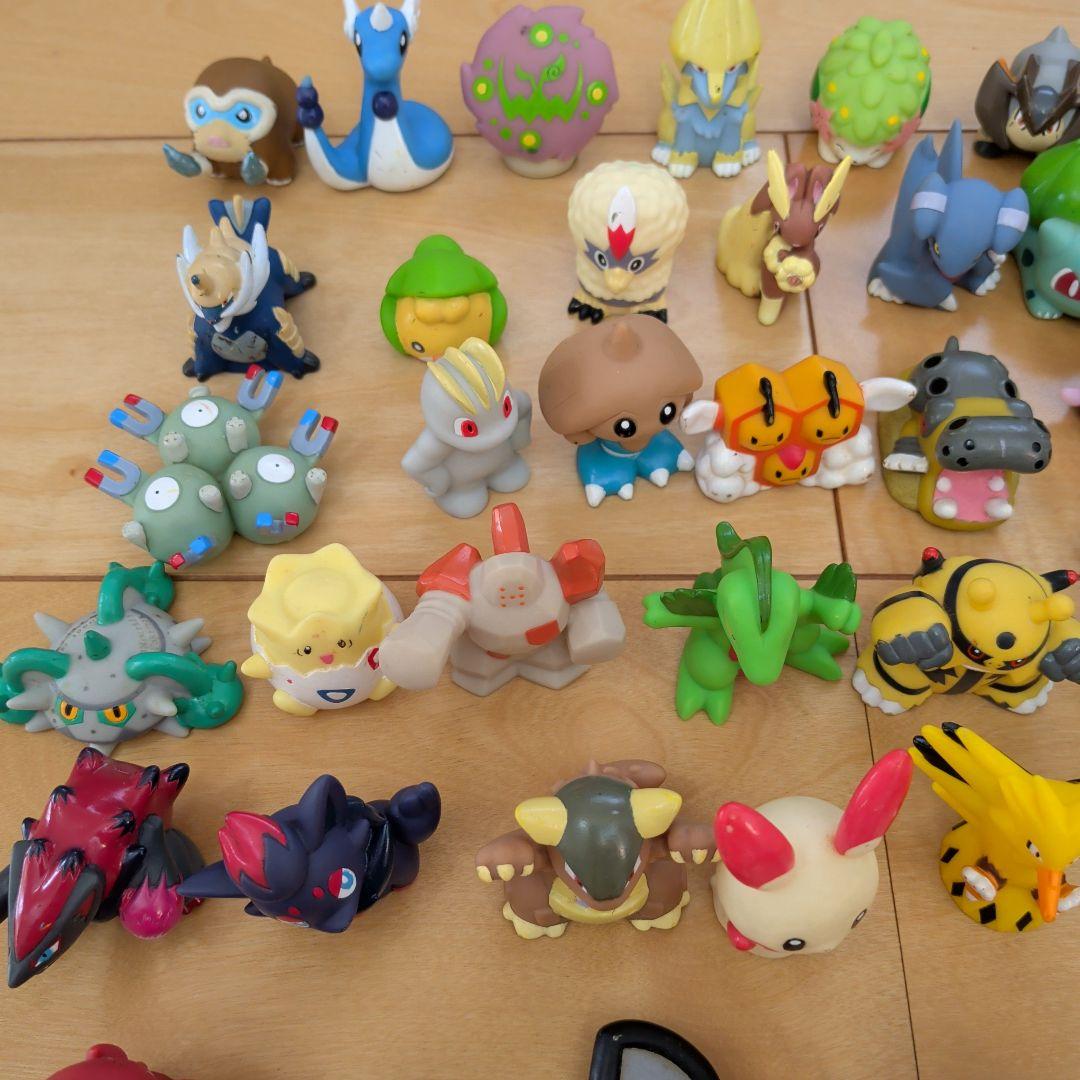 川本ジ　任天堂 ポケモン キッズ 指人形 350個 以上 まとめ売り